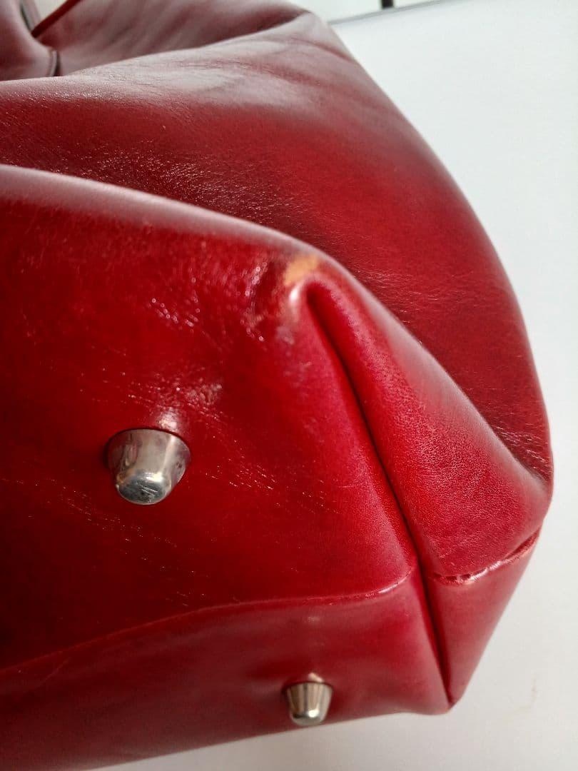 定価108000円(税込)　ペローニ　レザートート　RED　美品