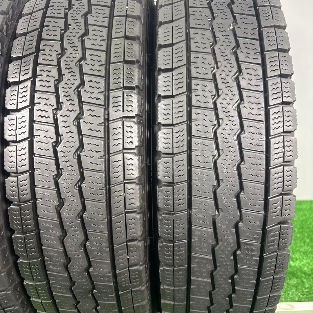 145R12 LT ダンロップ SV01 4本 送料無料 冬タイヤ T1746