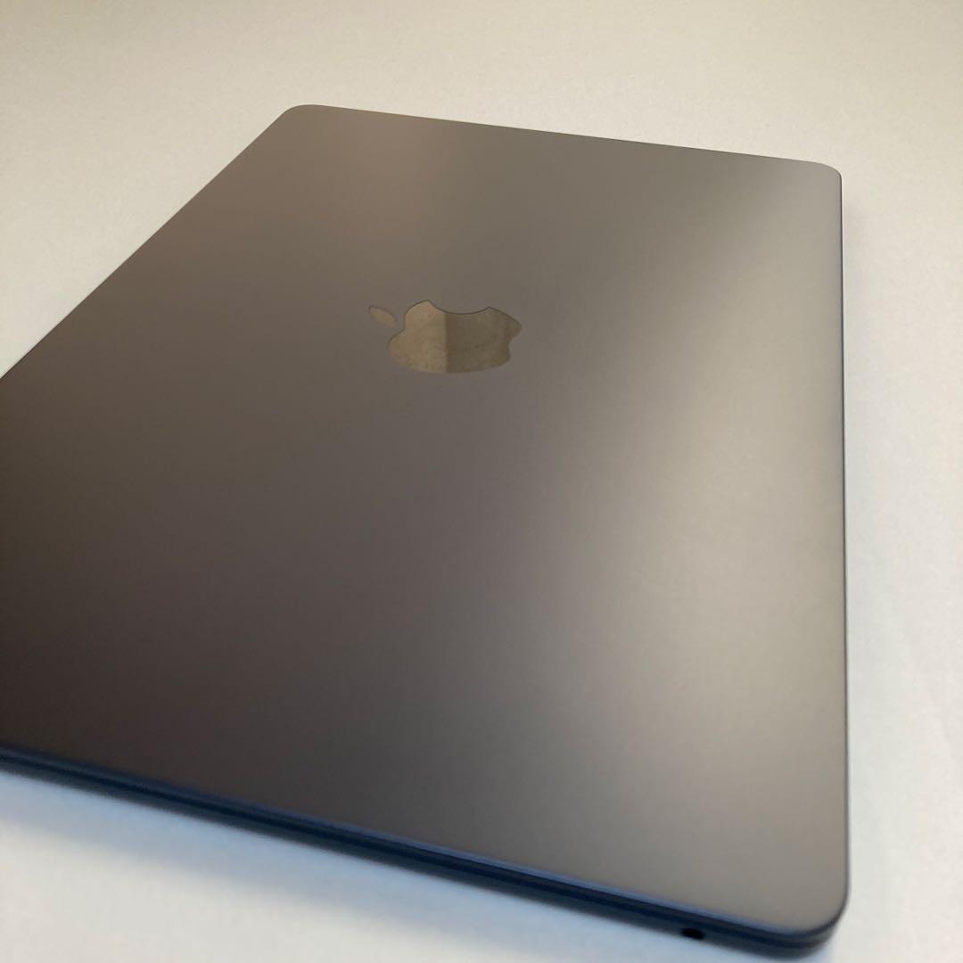 MacBook Air M4　2025 ほぼ未使用　2026年1月購入充放電4回