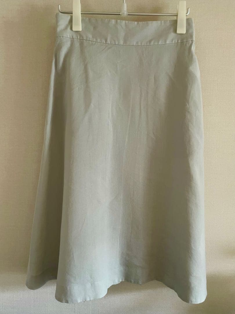 【美品】2024春夏MARGARET HOWELL 麻　ライトグリーンスカート