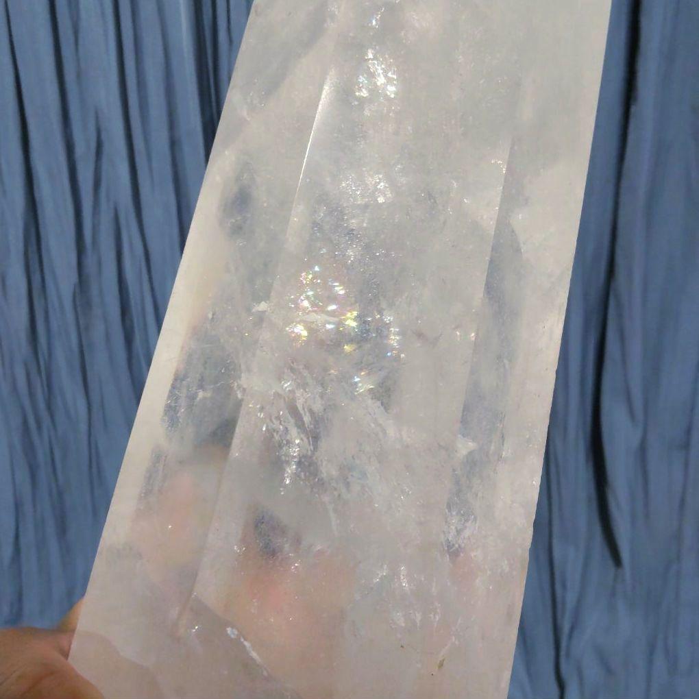 水晶 六角柱 高さ31cm 3.4kg 置物 木製台座付き