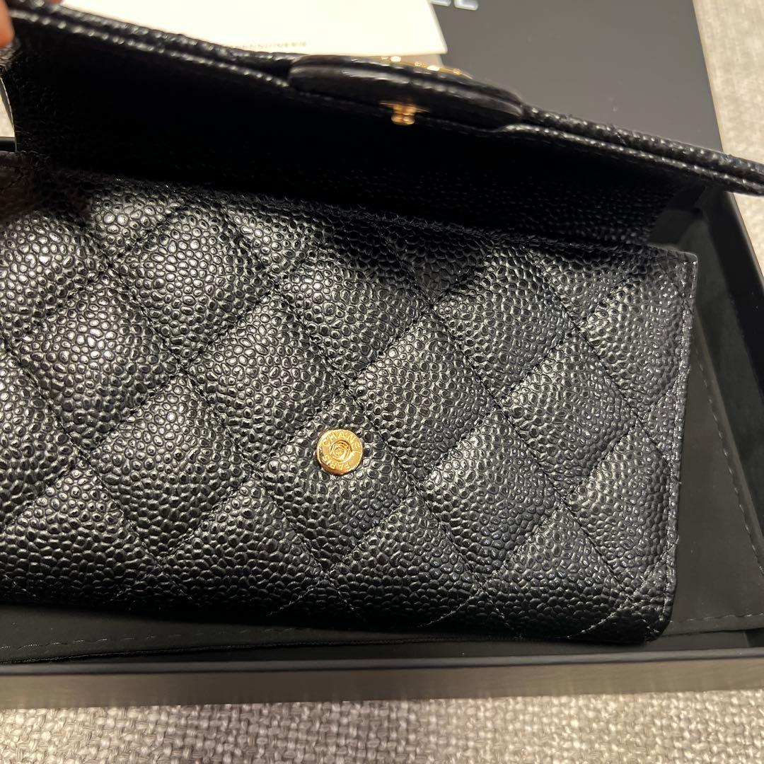 シャネル　三つ折り財布