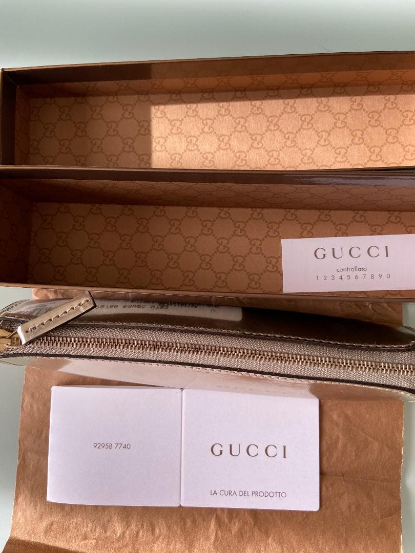 グッチ　ペンケース　シルバーミラー　Gucci