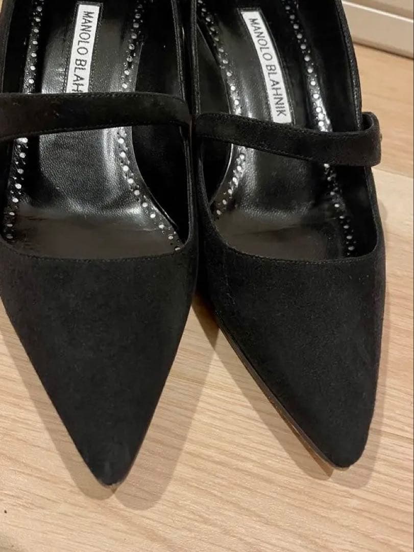 美品MANOLO BLAHNIKマノロブラニクビジュー付きメリージェーン35.5