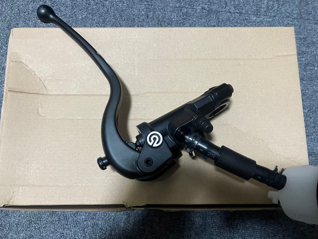 ブレンボ YZF R7 純正 φ16 ラジアル ブレーキ マスタシリンダー 黒