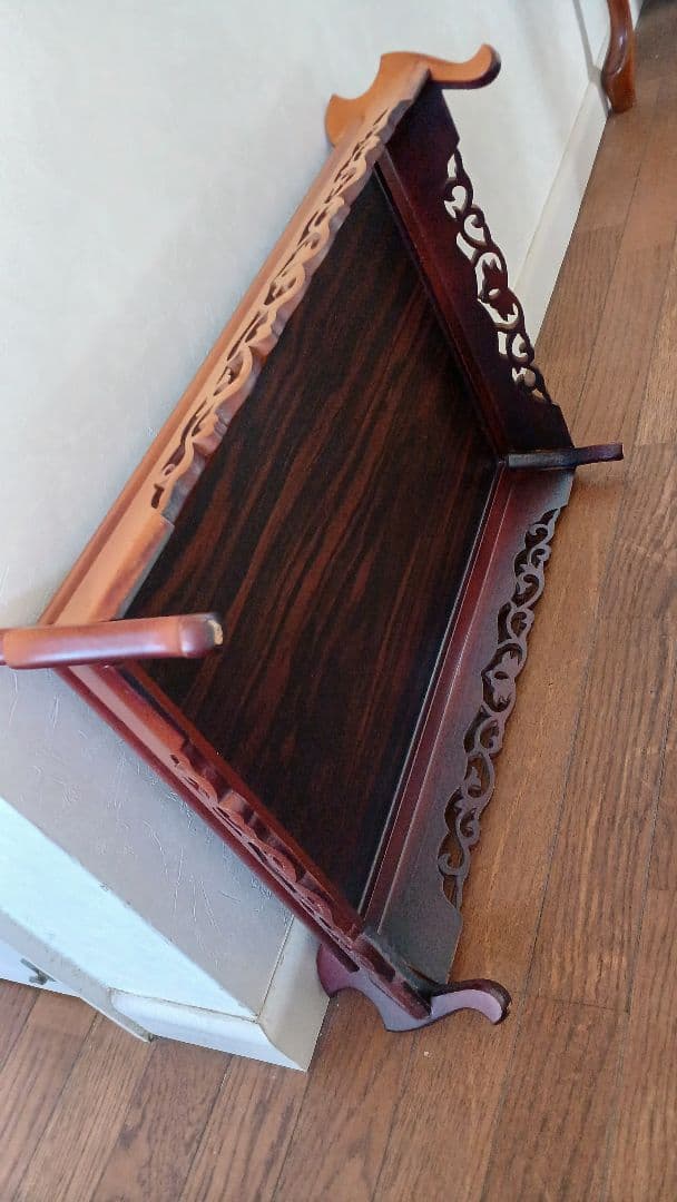 木製彫刻入り飾り台