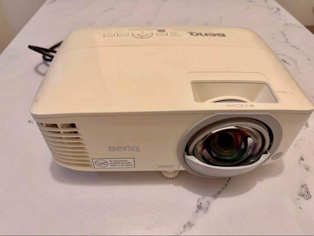 BenQ MW826ST プロジェクター 本体