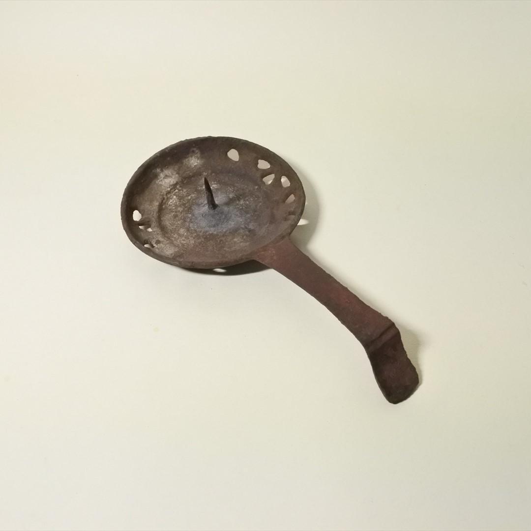 明治時代　鉄製　燭台　持ち手　オブジェ　骨董品　アンティーク