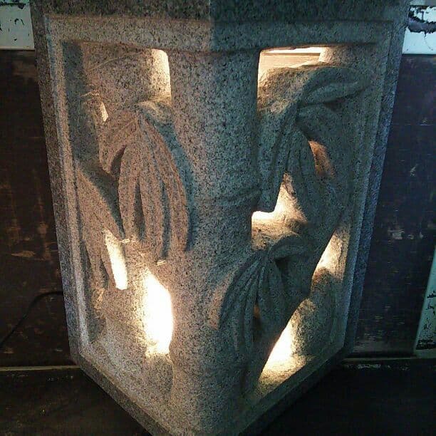 #彫刻石あかり #彫刻 #石 #あかり #インテリア #庭 #オシャレ #庵治石