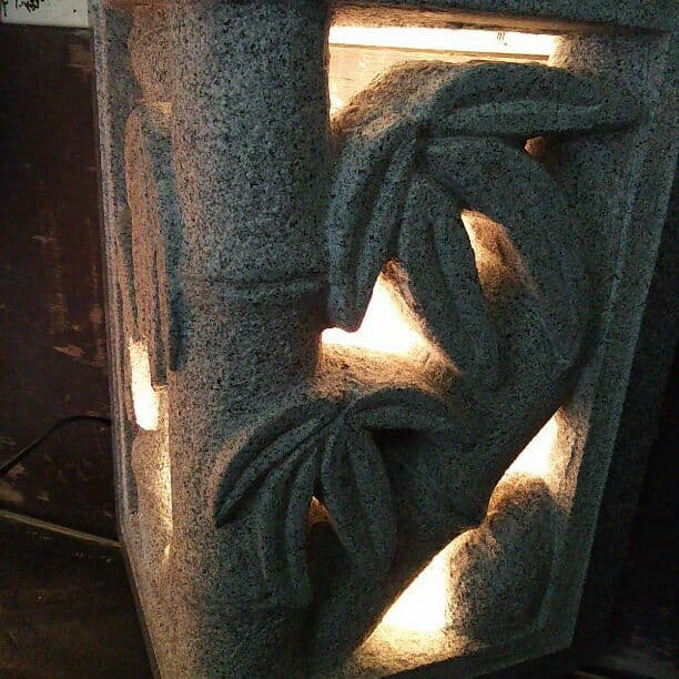 #彫刻石あかり #彫刻 #石 #あかり #インテリア #庭 #オシャレ #庵治石