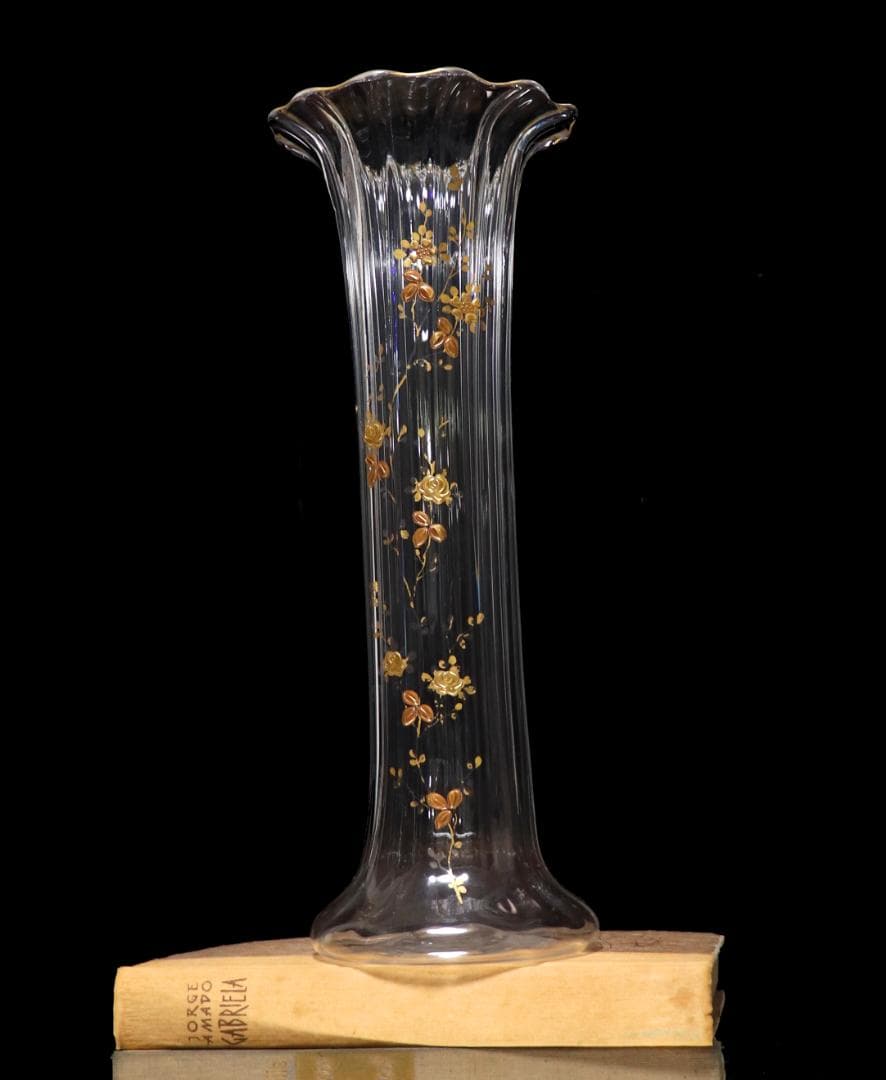 オールド・バカラ 1890年頃 稀少型多面体 大型30cm 金彩盛り上げ花柄花瓶