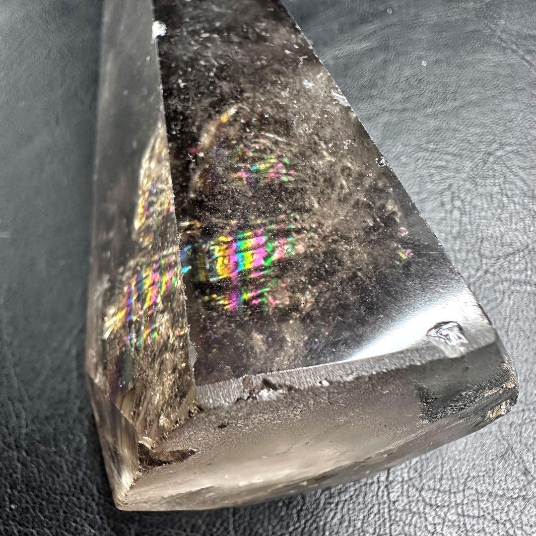 ★神秘的★レインボー魔除スモーキークォーツ六角柱☆パワーストーンA1114