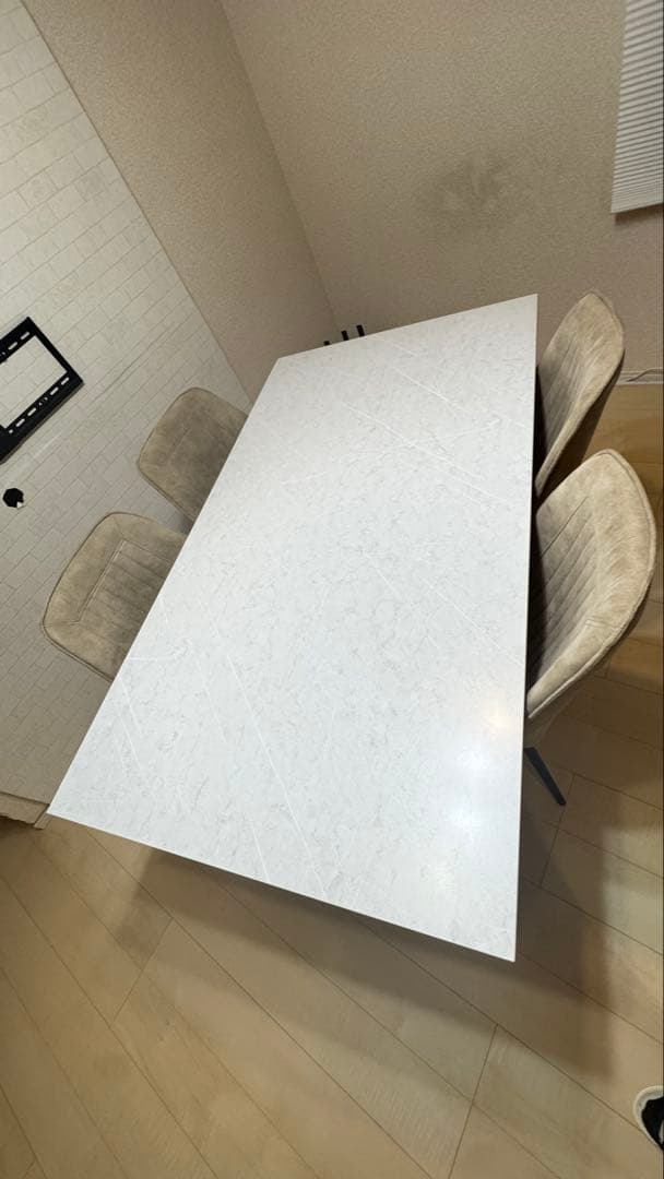 ホワイト長方形ダイニングテーブル ((引き取りお願いします))