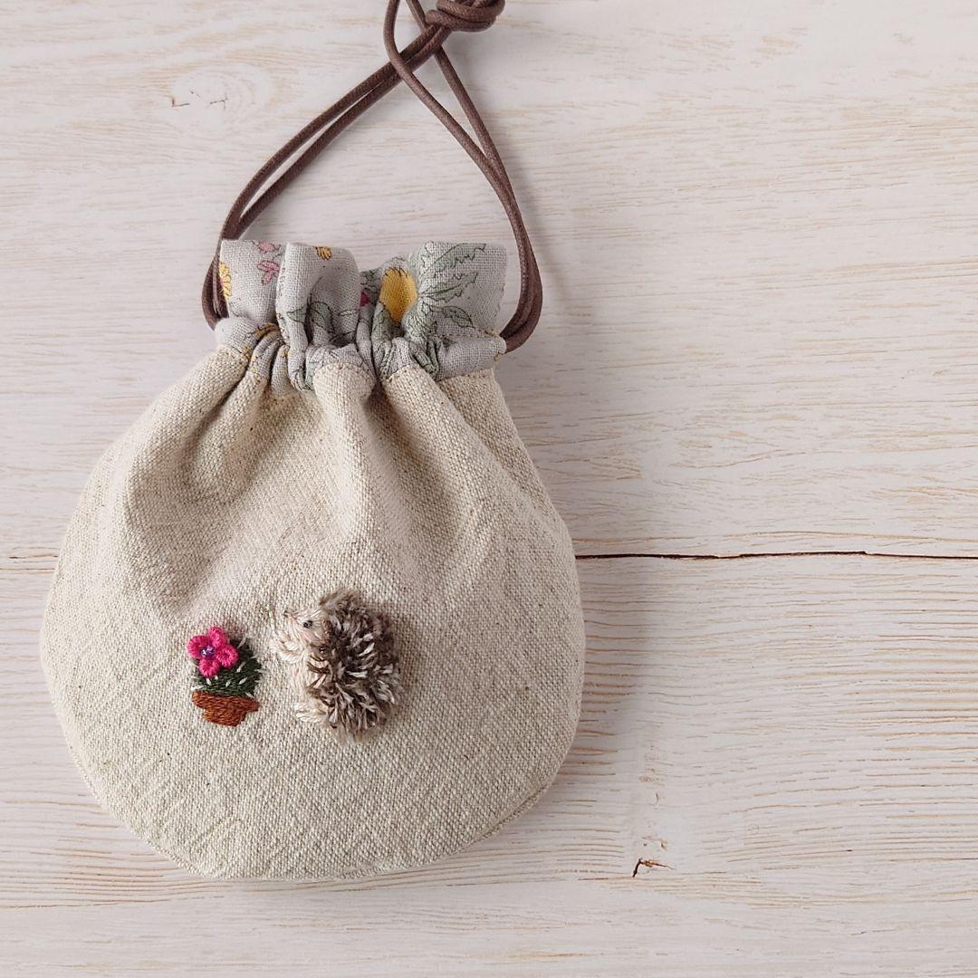 ちっちゃな巾着 サシェ M (詰替タイプ)【はりねずみ君とサボテン】