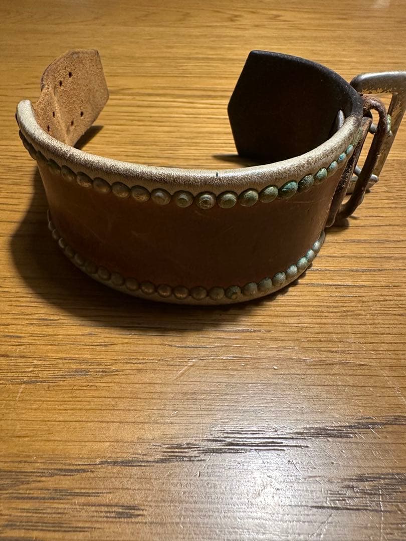 WOLF'S HEAD スタッズ レザーバングル ウルフズヘッド