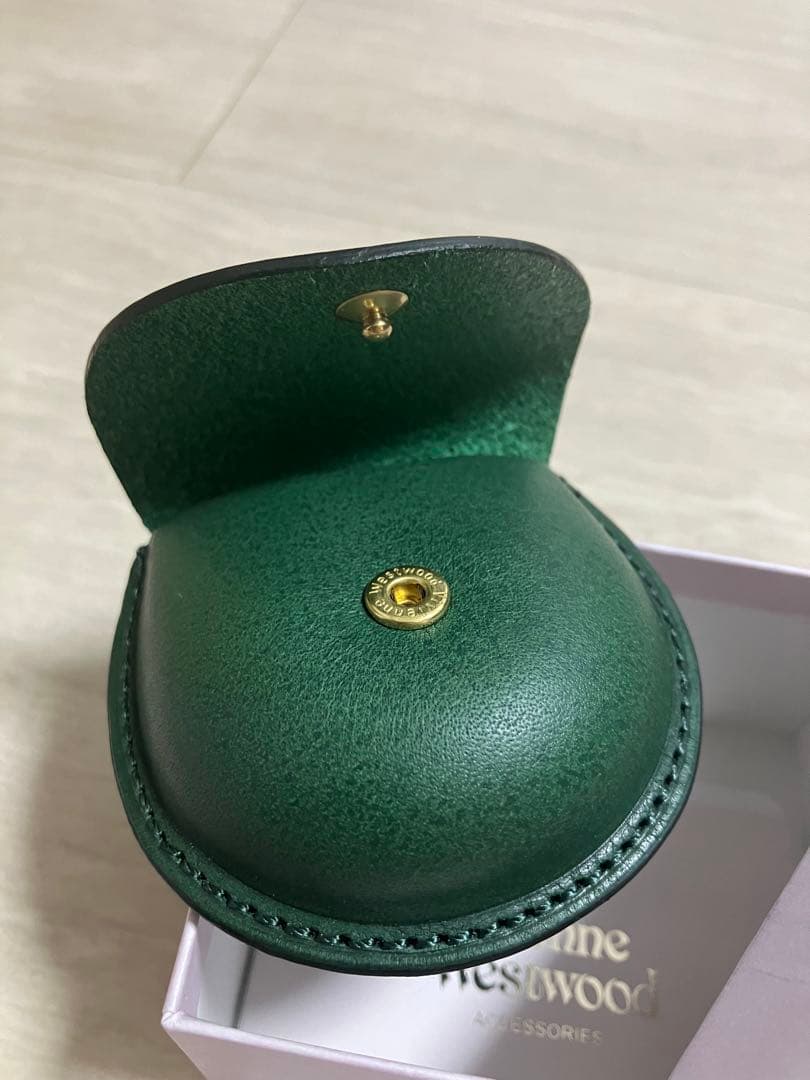 小物 Vivienne Westwood