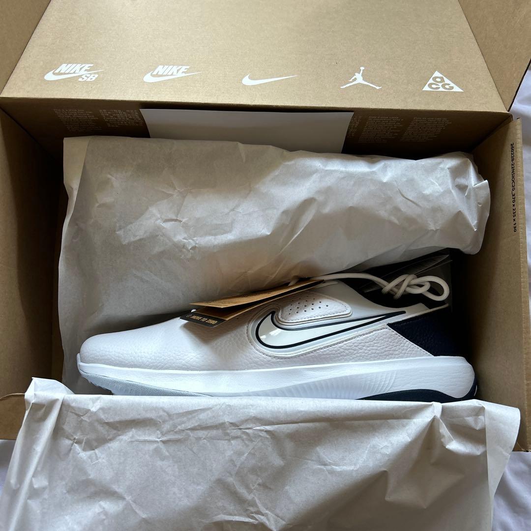 値下げ 新品未使用 30.0cm ナイキ ビクトリー プロ 3