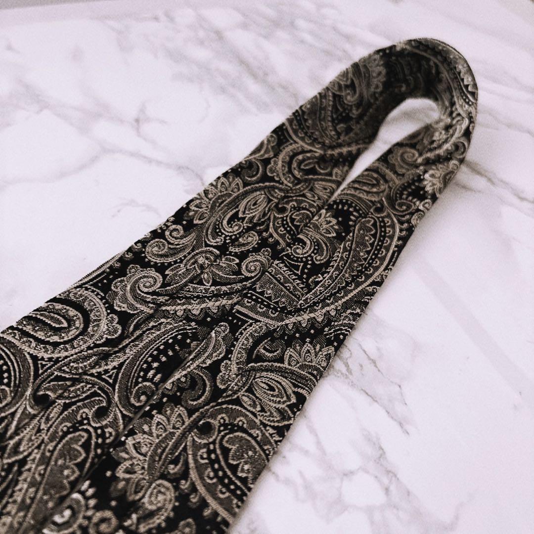 ✨美品✨エトロ　高級感あふれるペイズリー柄　ブラック　ネクタイ