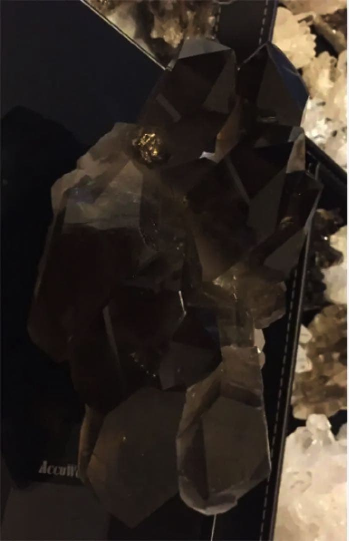 100％ ナチュラル ブラジル・コリント 産の水晶グレークラスター