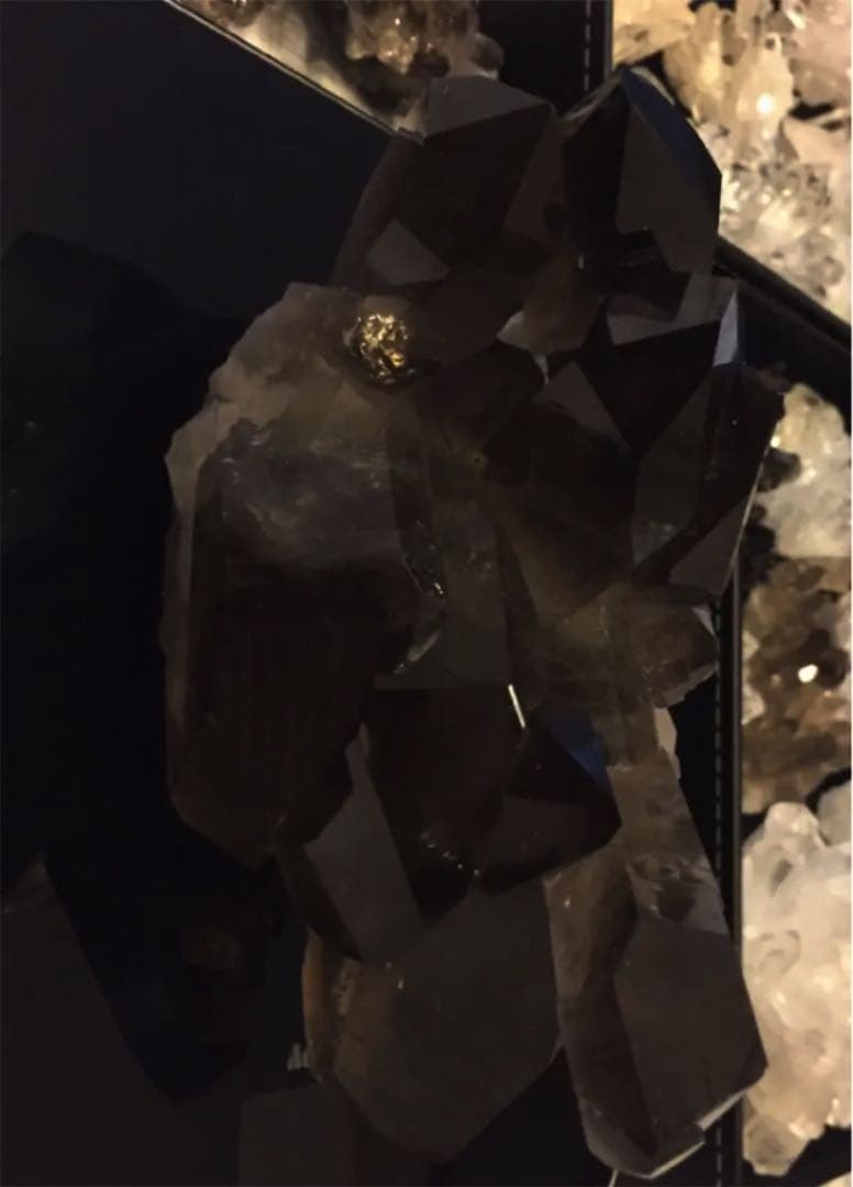 100％ ナチュラル ブラジル・コリント 産の水晶グレークラスター