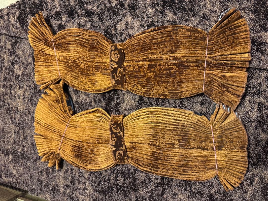 ローレルブラウン　カーテン