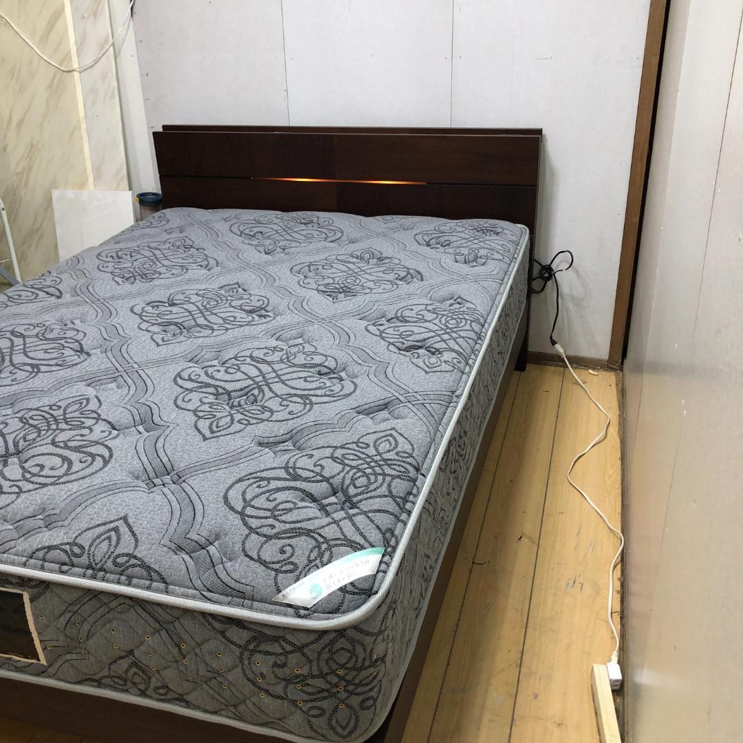 送料無料　超美品　サータ × ドリームベッド ダブル マットレス 88214-