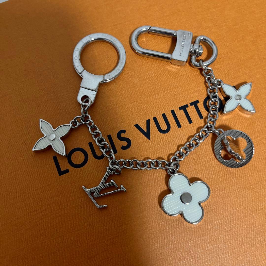 【超美品】ルイヴィトン ビジューサック・シェンヌ フルール ドゥ チャーム