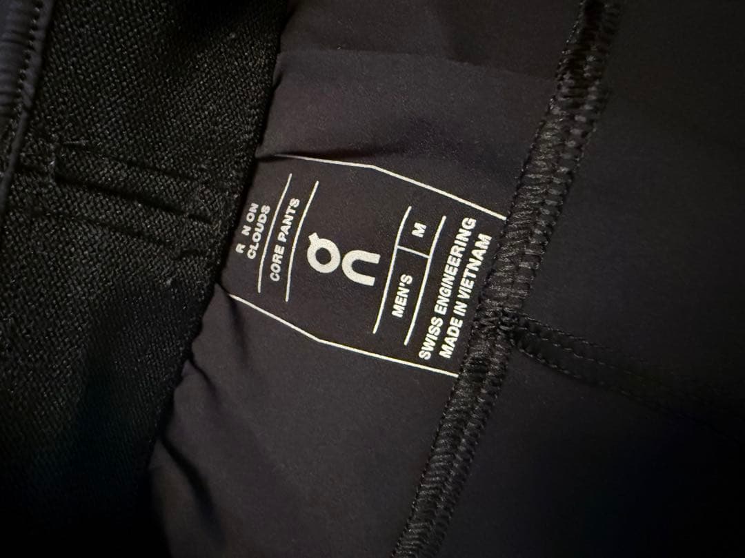 On CORE PANTS（サイズM）