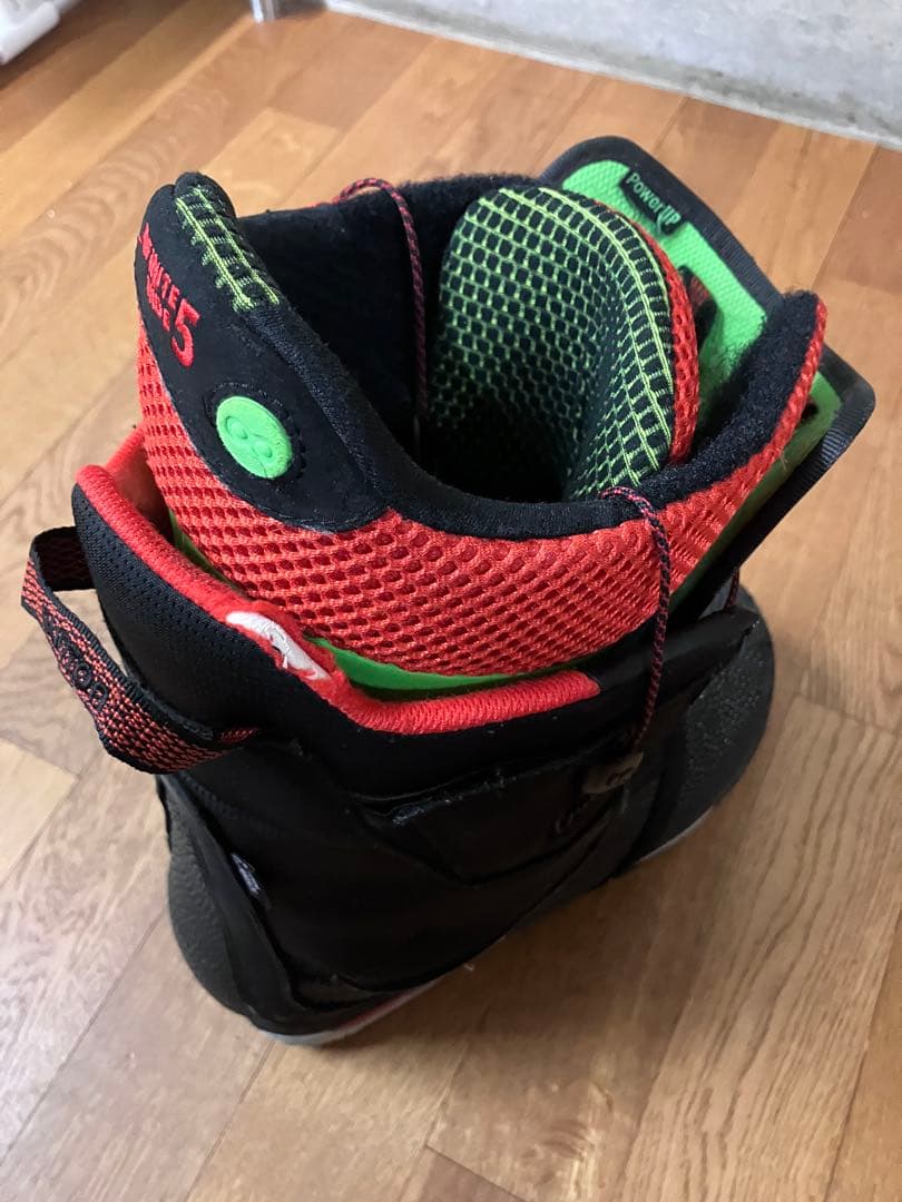 スノーボードブーツ(男性用) 黒/赤/緑　SLX