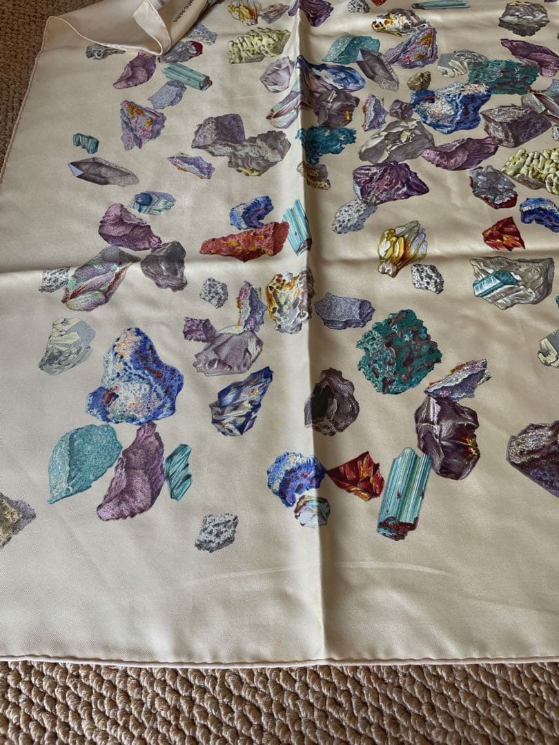 希少HERMES MINERAUX 鉱石柄 カレスカーフ✴︎コレクターズアイテム