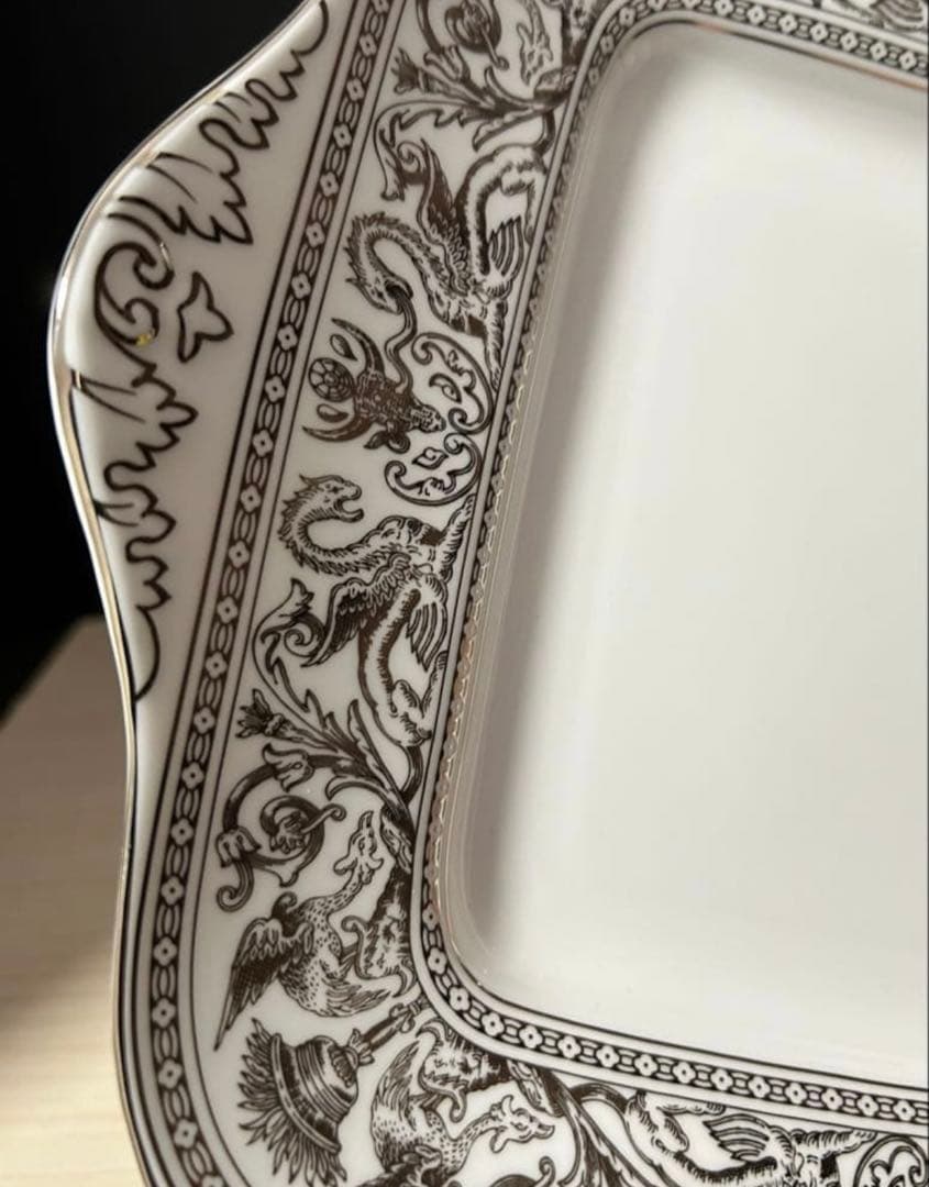 ウェッジウッド　フロレンティーンプラチナ スクエアプレート　未使用品