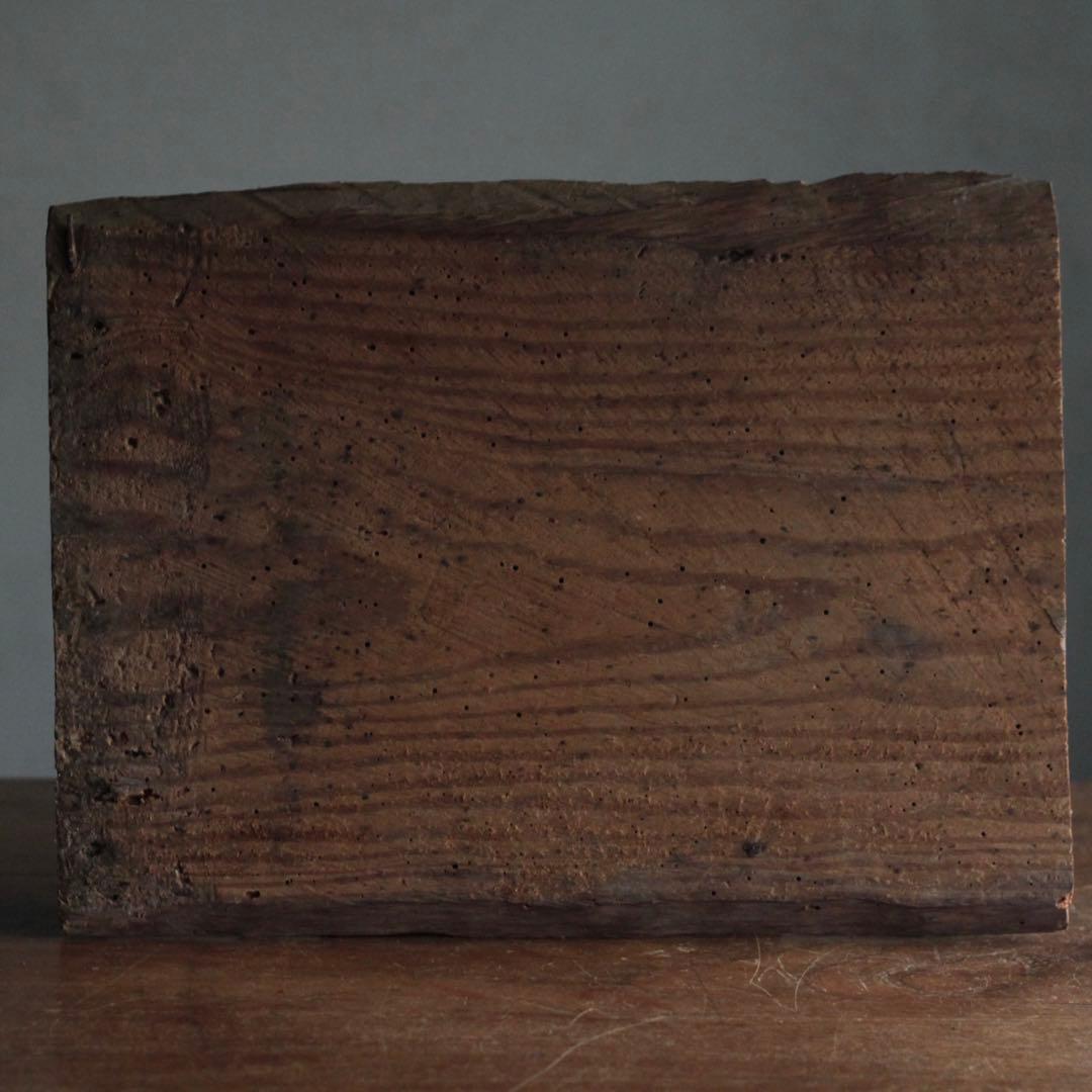 枯れ板 松の 古材 敷板 徳利と盃をのせて独酌の盆として 古道具 アンティーク