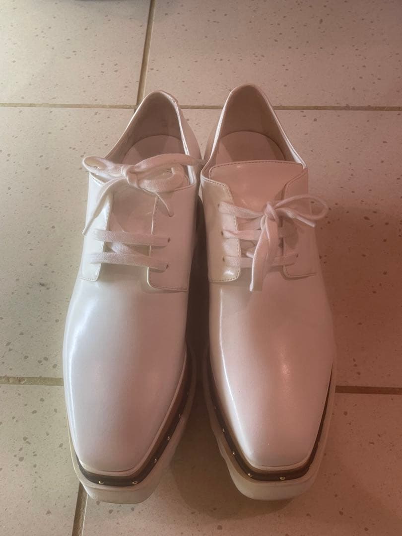 ステラマッカートニーホワイト 厚底レースアップシューズ