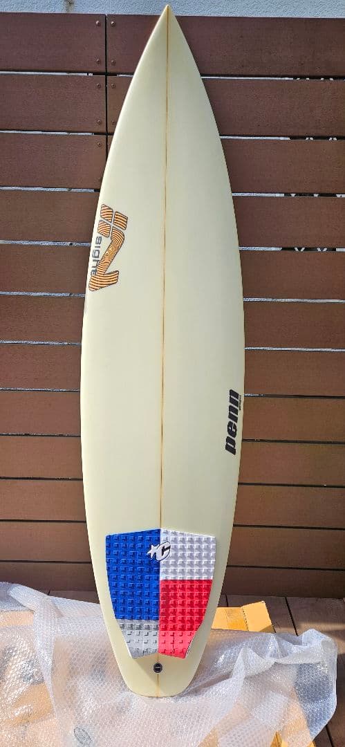 Insight (インサイト)サーフボード※新品未使用、フィンデッキパットセット