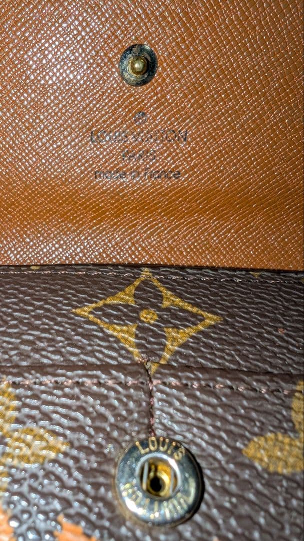 LOUIS VUITTON ルイヴィトン ポルトフォイユ・サラ 二つ折り財布