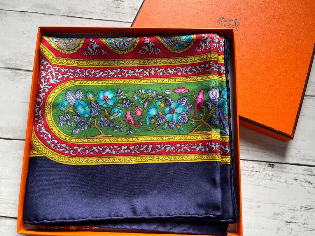 極美品✨エルメス HERMES カレ90 QALAMDAN タグ付