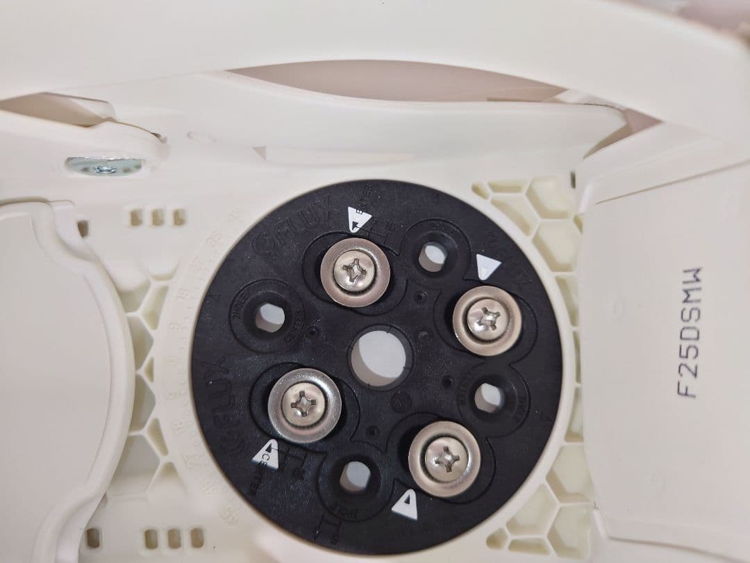 24-25 FLUX DS ホワイト M（未使用）スノーボードビンディング