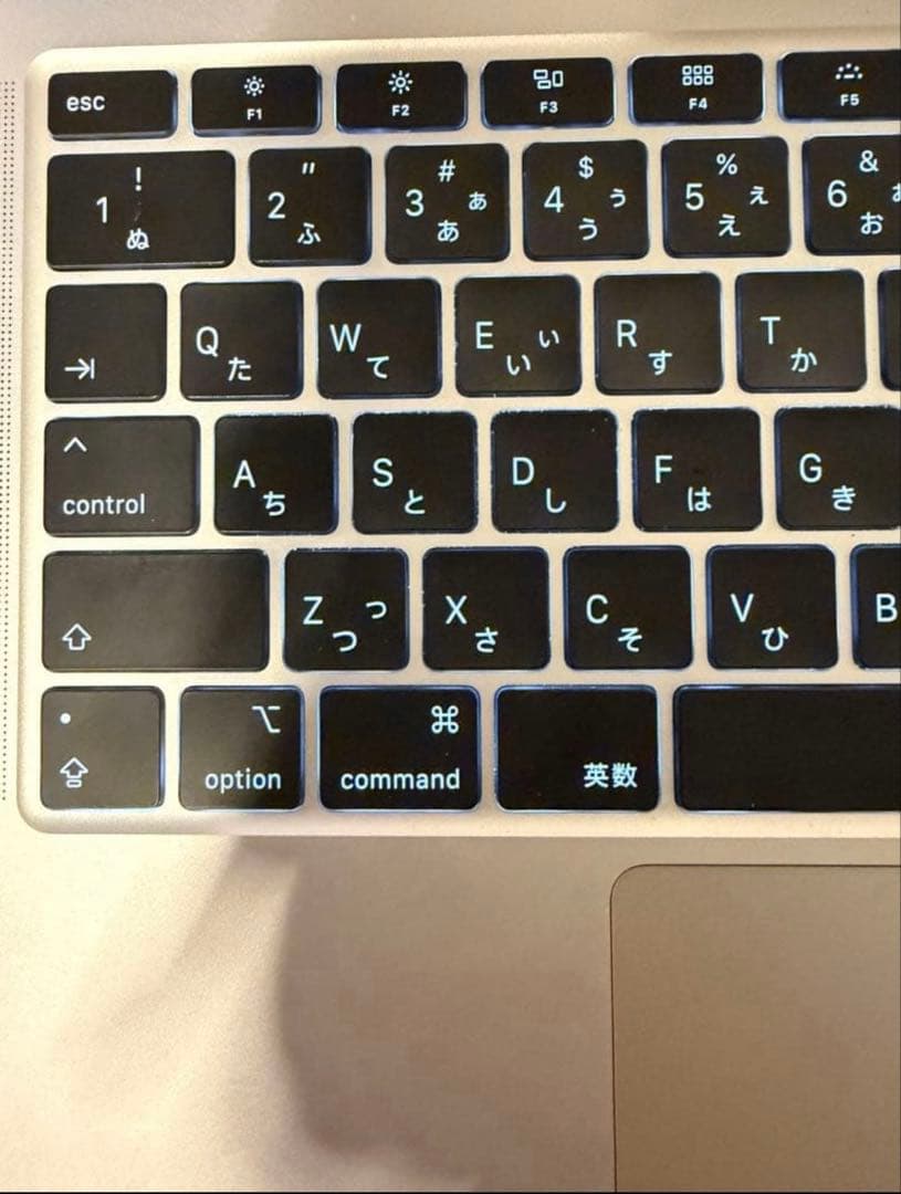 Apple MacBook 本体 充電器付き