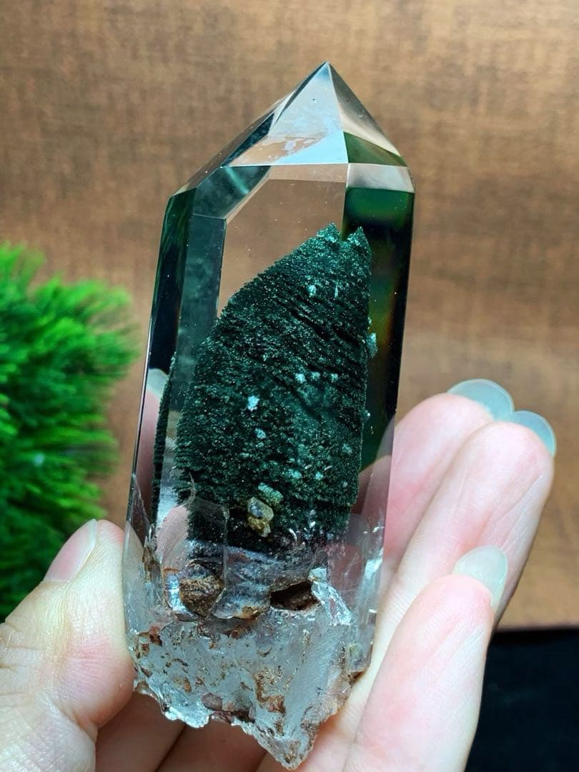 ⭐︎【極上品】天然 グリーン ガーデン クォーツ 置物 117g