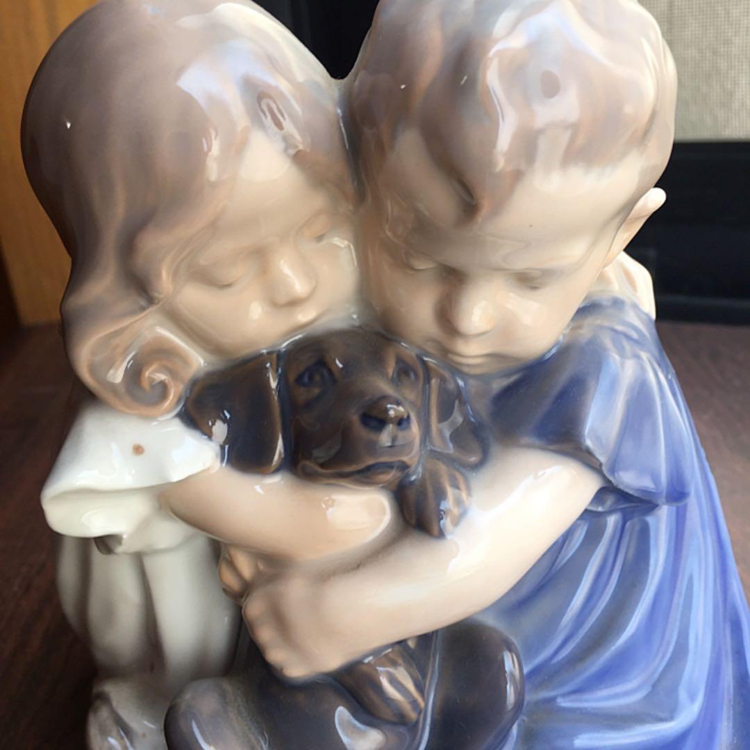 リアドロ　少年と少女と犬