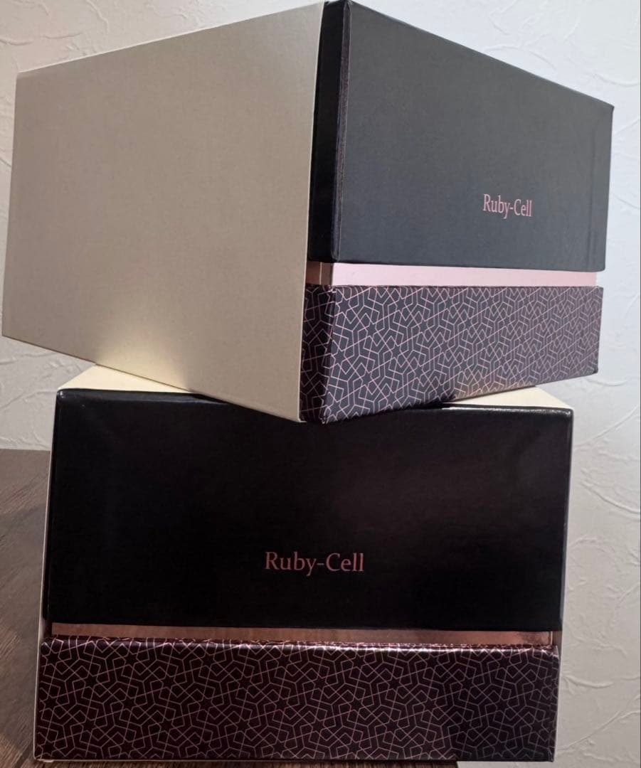 Ruby-Cell 高級美容液 パッケージ　2箱