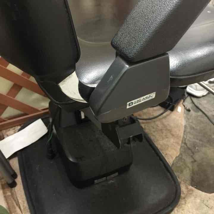 タカラシャンプー椅子電動