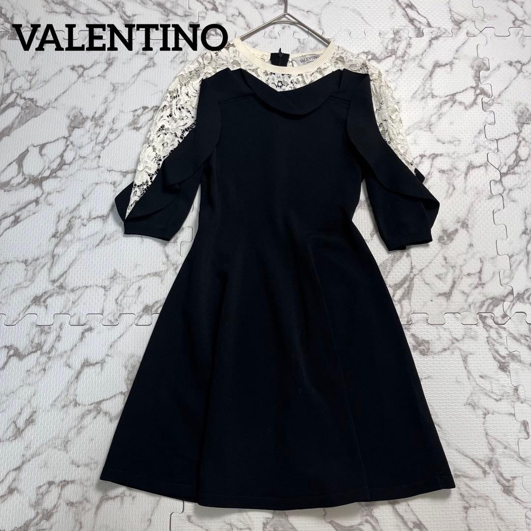 極美品✨ ヴァレンティノ レース フリル ミニワンピース 黒 ストレッチ 伸縮性