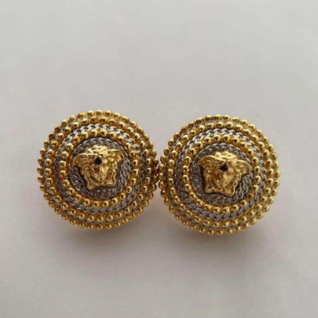 VERSACE ゴールドライオンヘッドピアス 本物鑑定済み