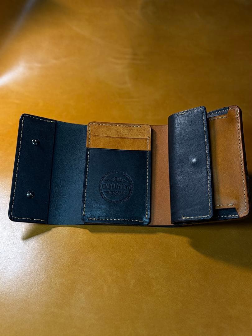 イタリアンレザーマルゴーフォグ黒　三つ折り財布