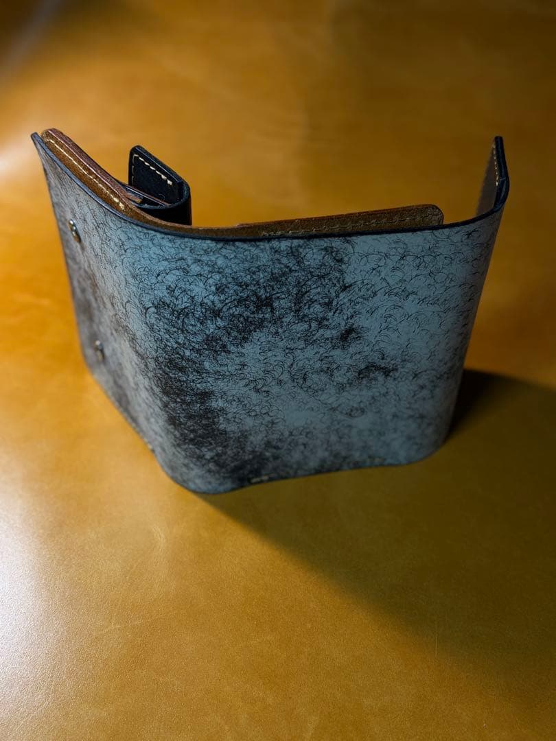 イタリアンレザーマルゴーフォグ黒　三つ折り財布