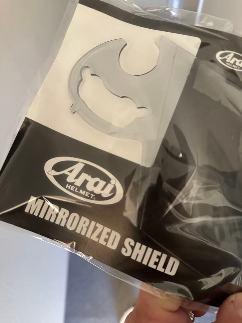 ARAI ヘルメット　純正シールド？付き