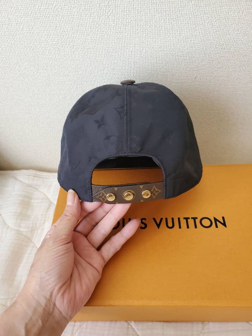 正規店購入　極美品　ルイヴィトン　キャップ