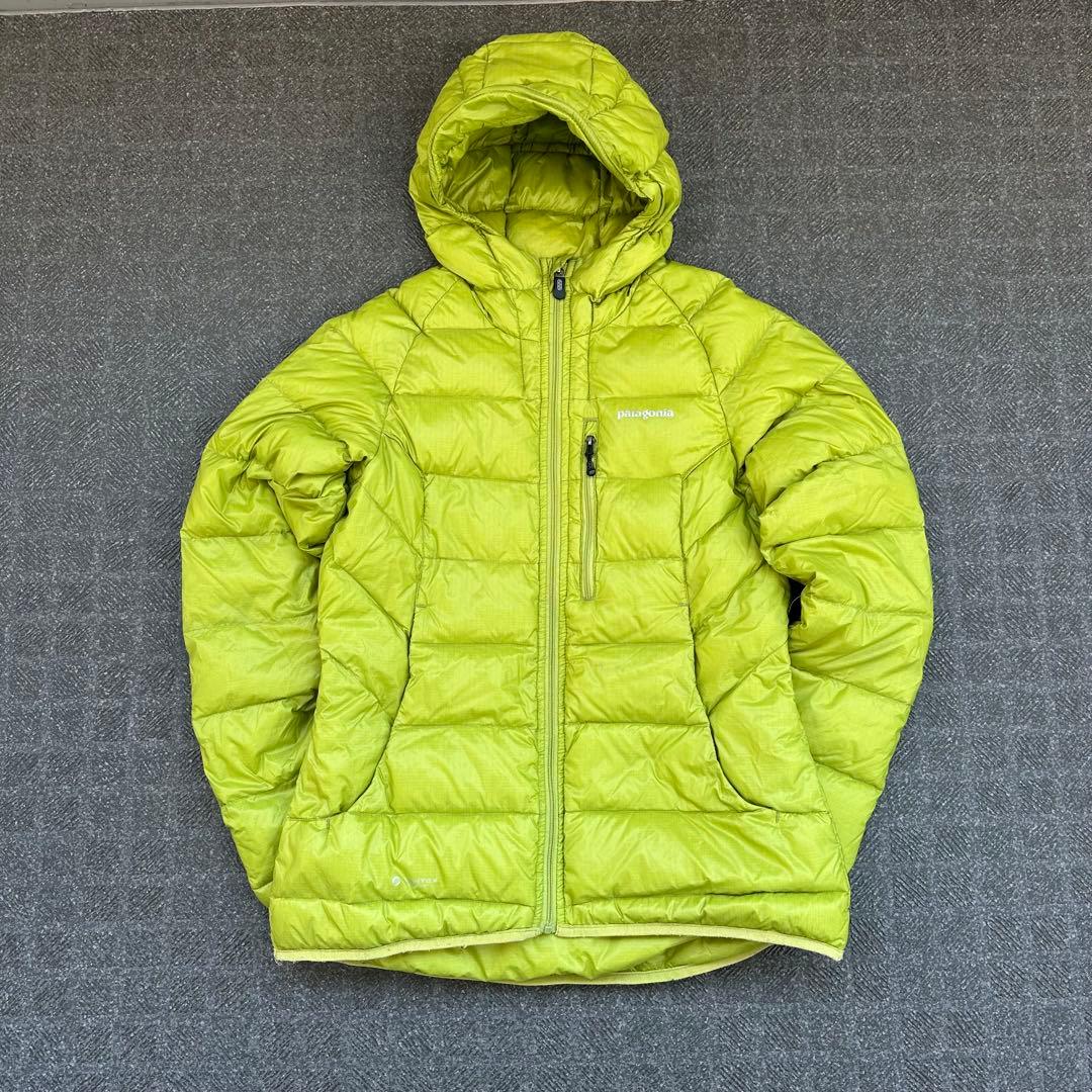 patagonia ダウンジャケット　ライムグリーン