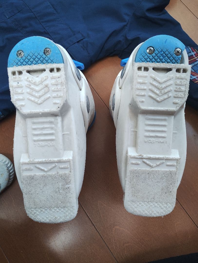 スキー,ブーツ,ウェア(調整付),グローブ 子供用のセット